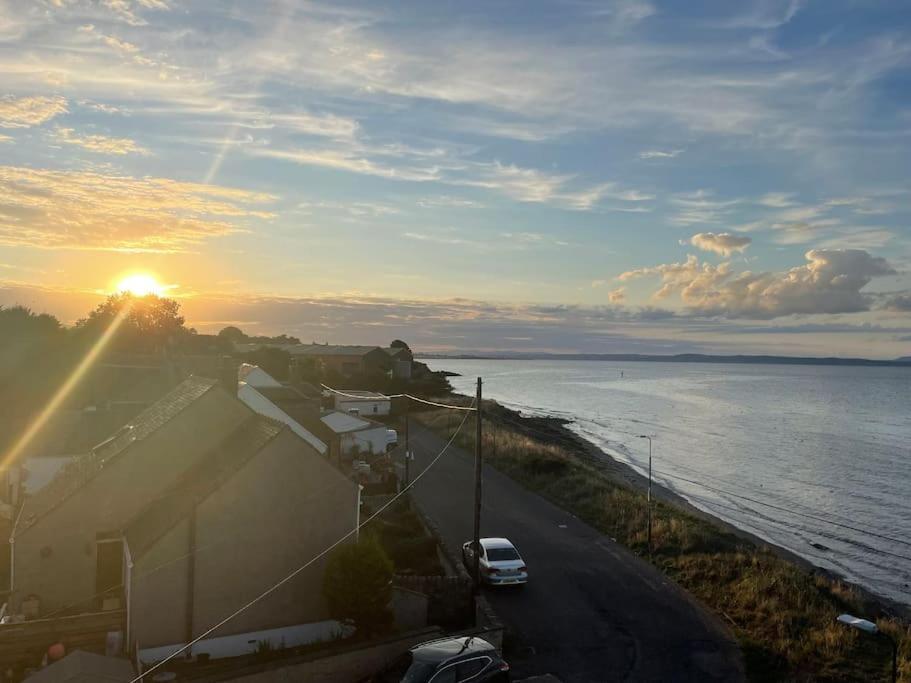 Beachfront Treasure Musselburgh Exterior photo
